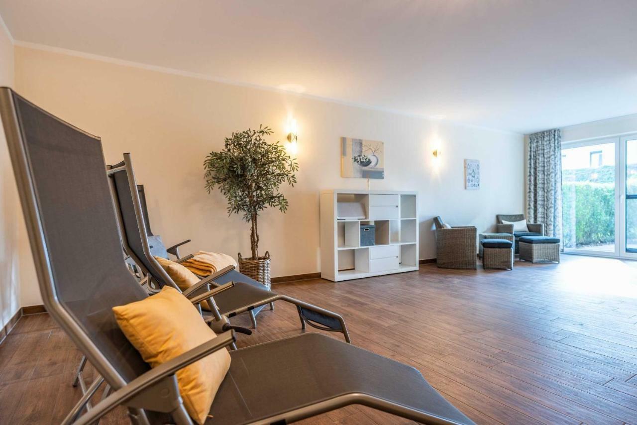 Appartement "Saphir" Mit Penthouseflair - Oase Am Haff Garz  Exterior foto