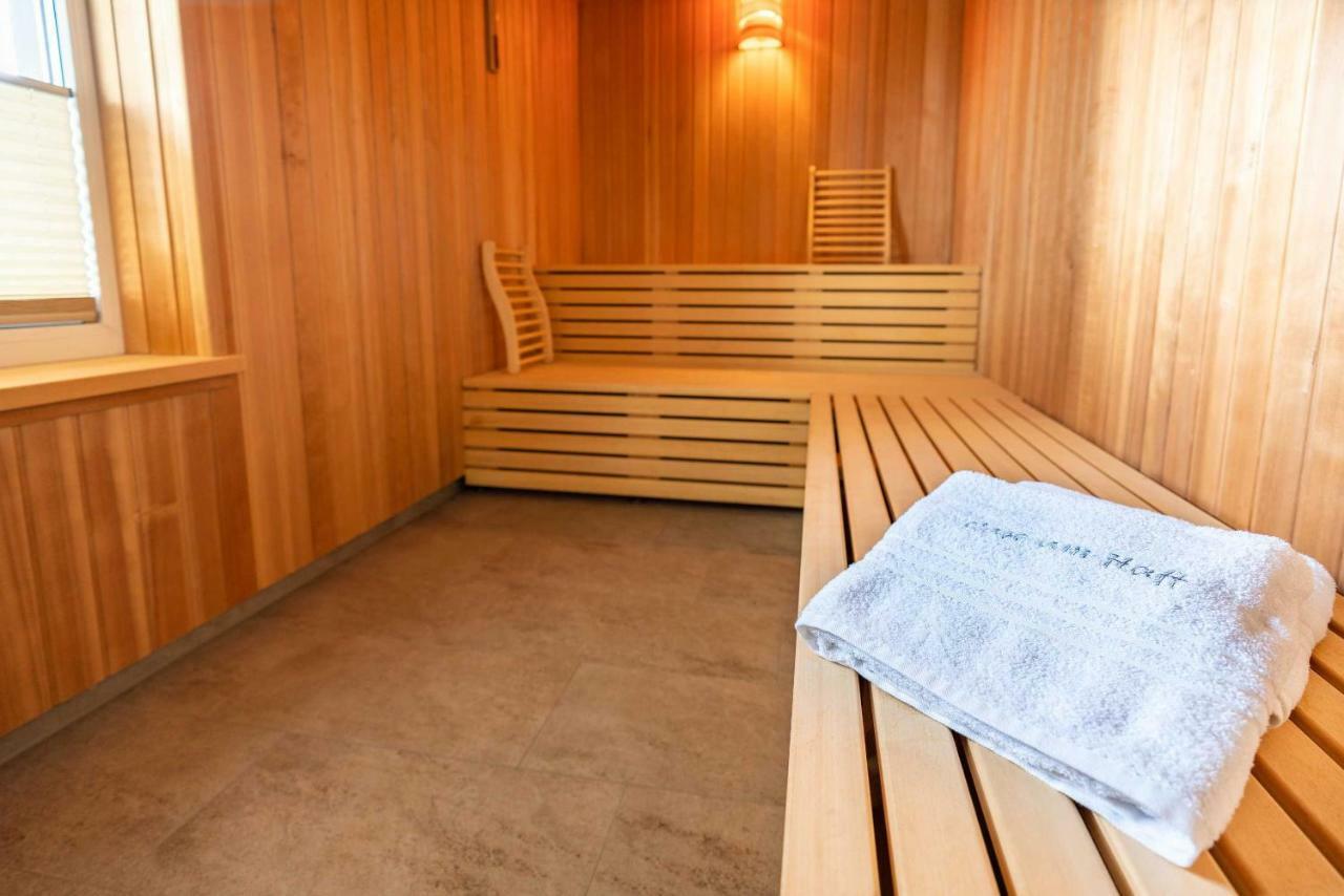 Appartement "Saphir" Mit Penthouseflair - Oase Am Haff Garz  Exterior foto
